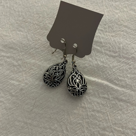 Jewelry - Silver earrings, costume jewelry
